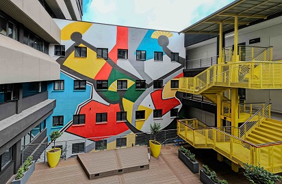 23079 Mural For Thrive Student Living's Arteria Parktown Entitled Ukuzilanda Ukuzilandela Nokuzelapha Web